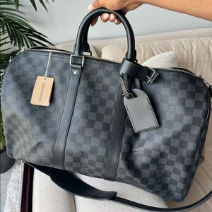 Louis Vuitton Keepall Bandoulière 45 Duffle Bag